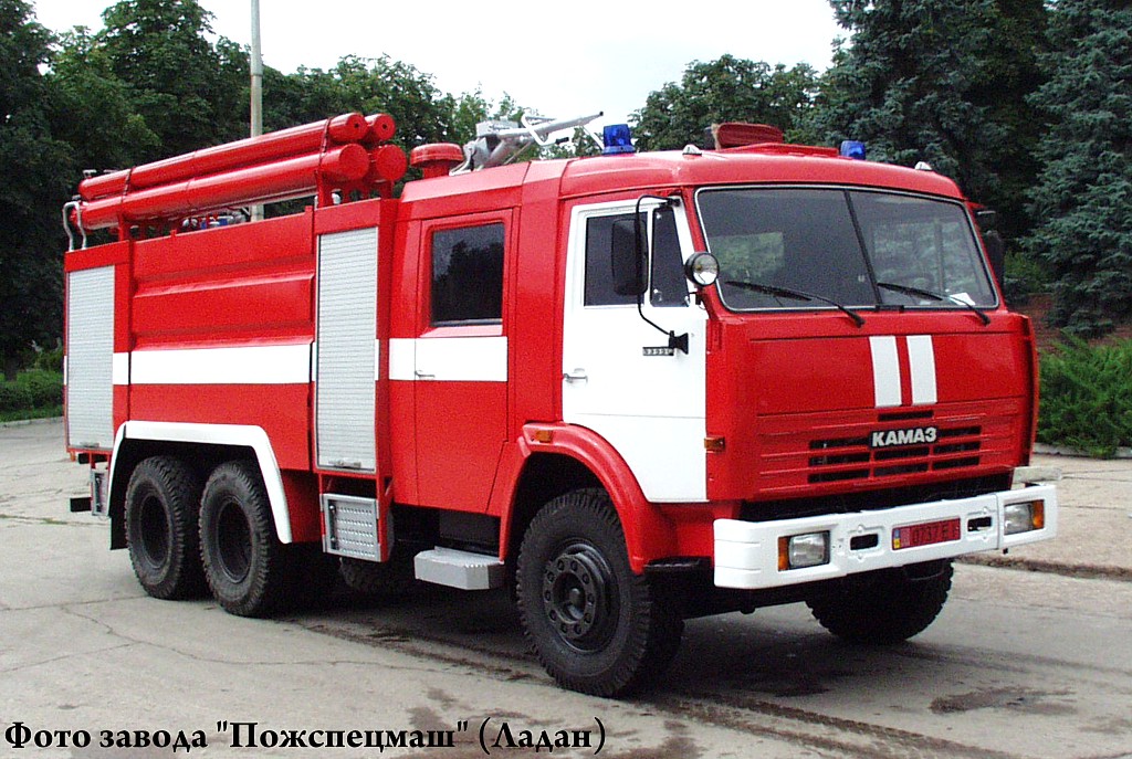 Пожарные автомобили специального назначения. КАМАЗ 55111 пожарный. Пожарный машина КАМАЗ 4311. КАМАЗ АЦ-20. КАМАЗ пожарная машина 2022.